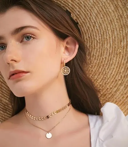 Model wearing Fine Taraa jewellery