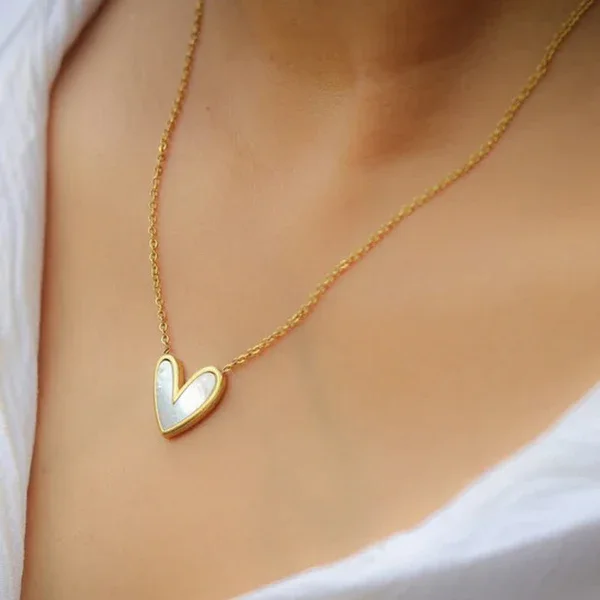 Pearl Heart Necklace – alternate view