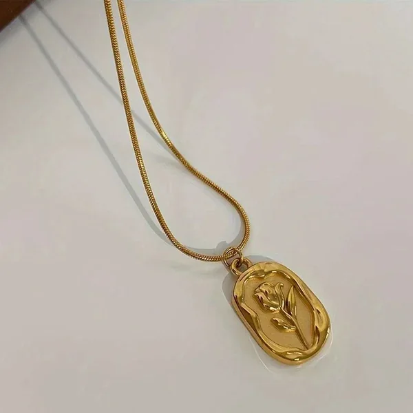 Gold Rose Pendant Necklace – Fine Taraa