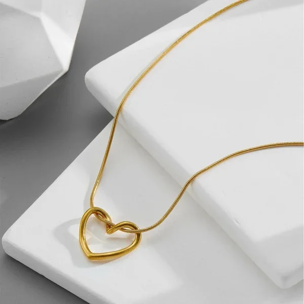 Heart Outline Pendant Necklace – alternate view