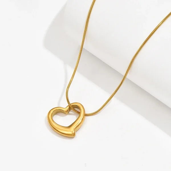Open Heart Chain Necklace – alternate view