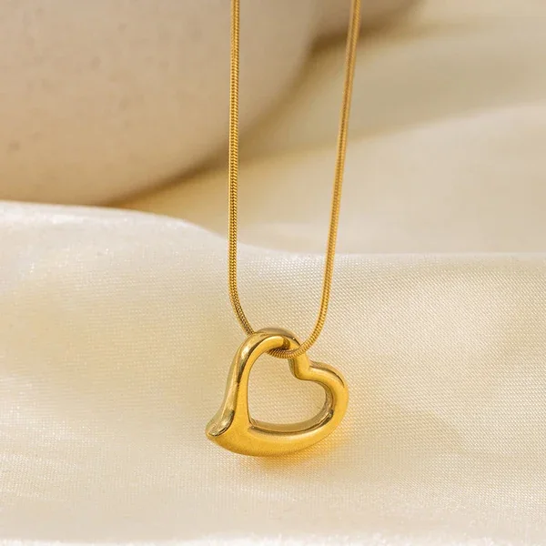 Open Heart Chain Necklace – Fine Taraa personalised gifting